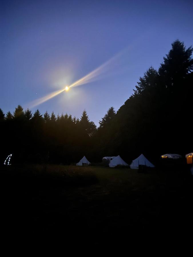Au Pre Fleuri Eco Glamping Hotel Le Lindois Kültér fotó