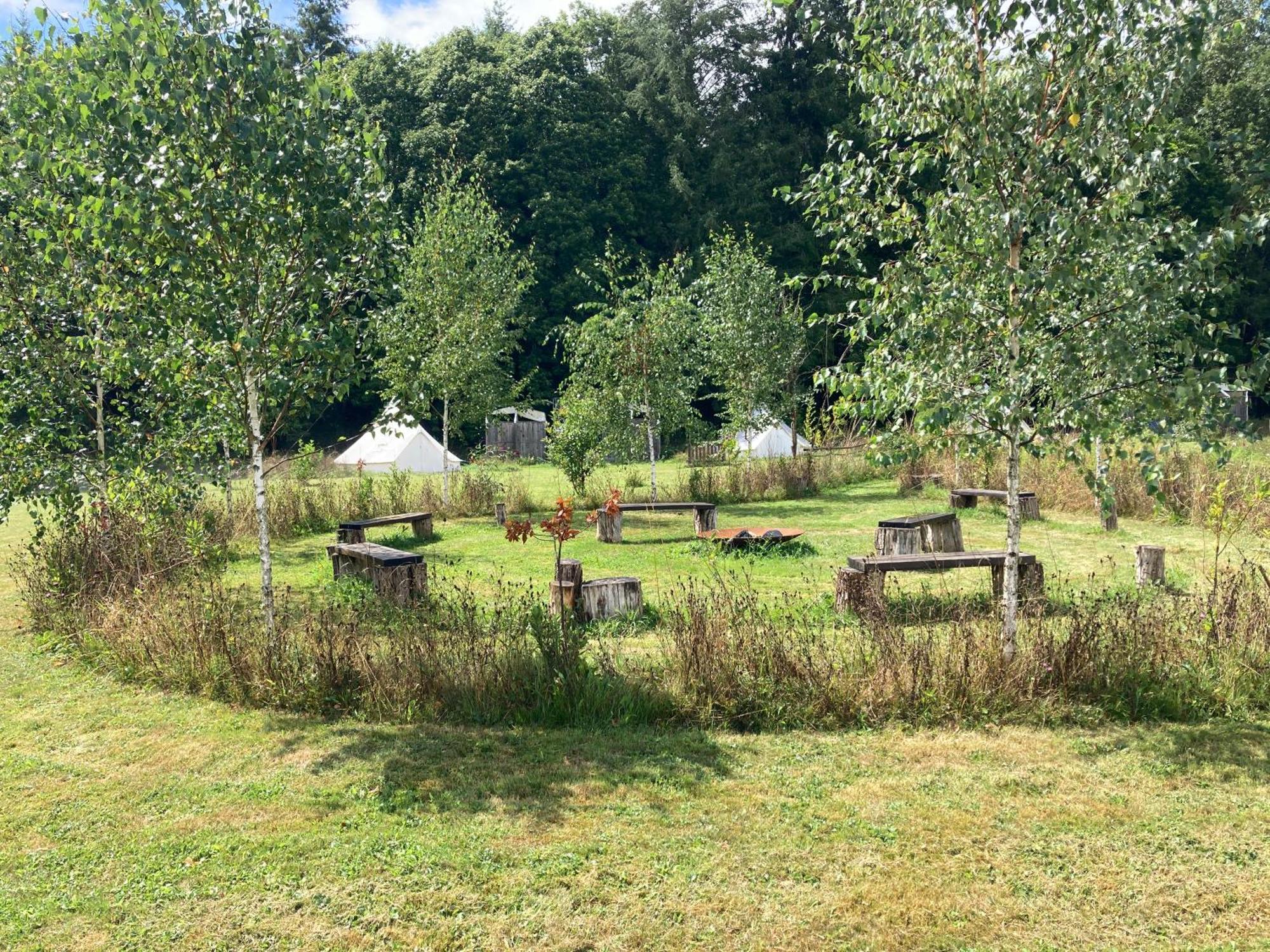 Au Pre Fleuri Eco Glamping Hotel Le Lindois Kültér fotó