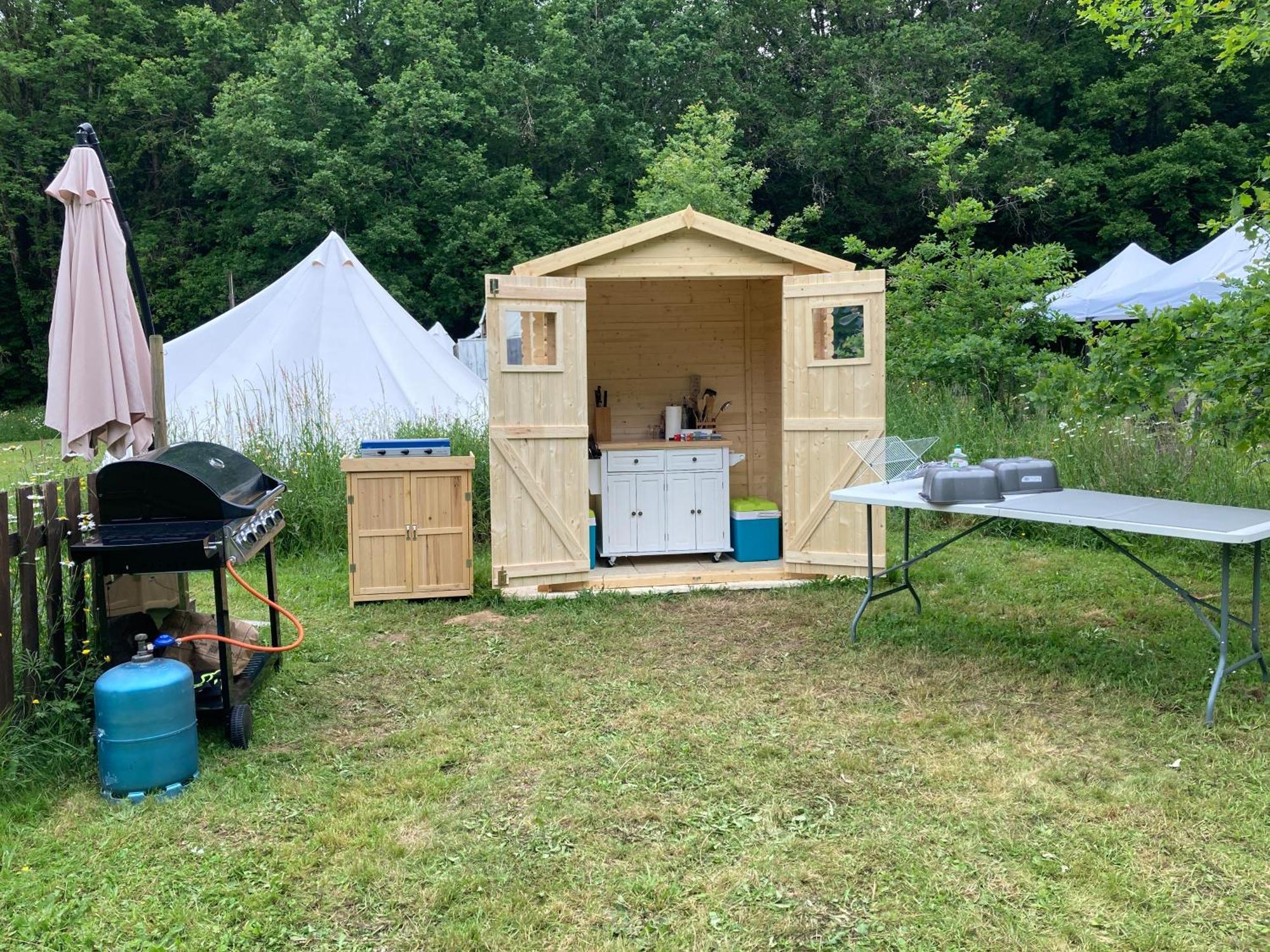 Au Pre Fleuri Eco Glamping Hotel Le Lindois Kültér fotó