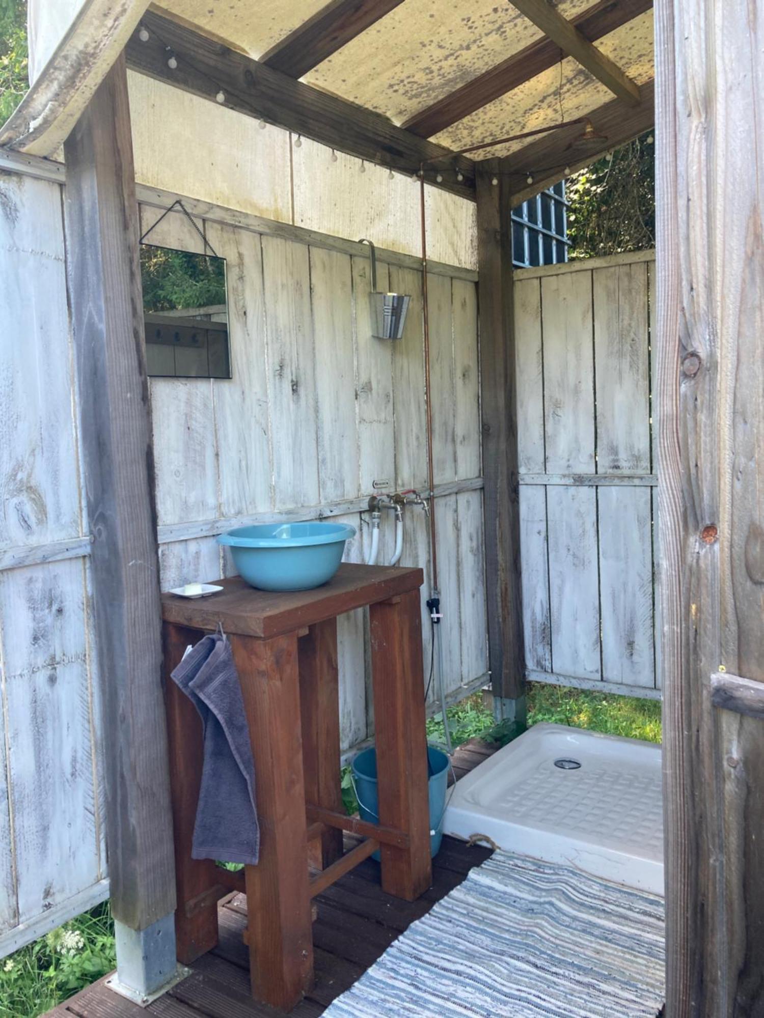 Au Pre Fleuri Eco Glamping Hotel Le Lindois Kültér fotó